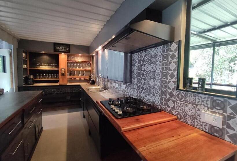 침실 2개 주택, La Bicok Ecolodge