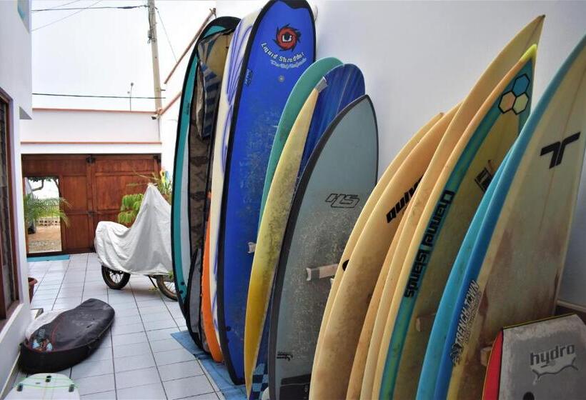 Номер Стандарт Вид на Бассейн, Waves Surf Camp Peru