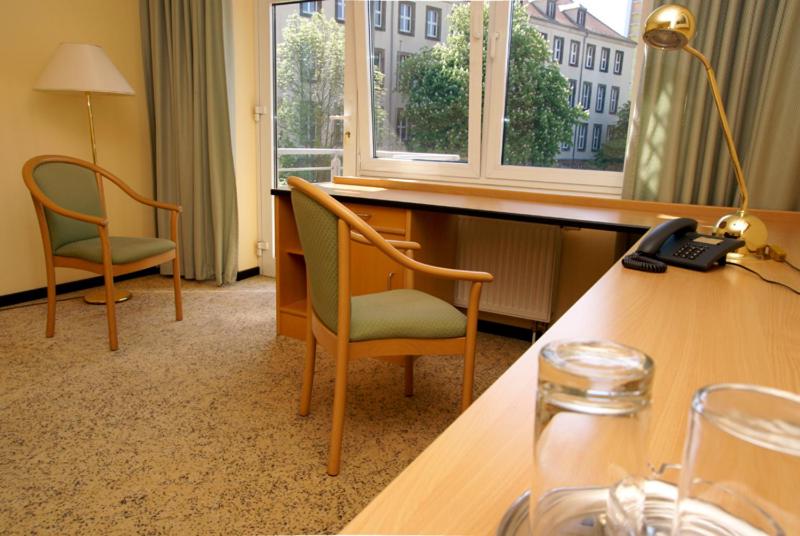 Quarto Estandar, Am Weberplatz