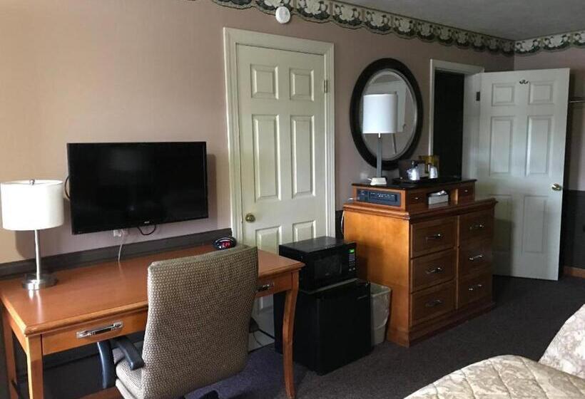 Номер Стандарт 2 Двуспальные Кровати, Village Inn