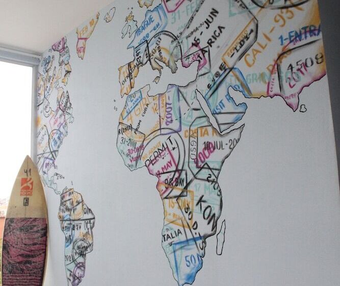 اتاق استاندارد با سرویس بهداشتی مشترک, Room2board Hostel And Surf School