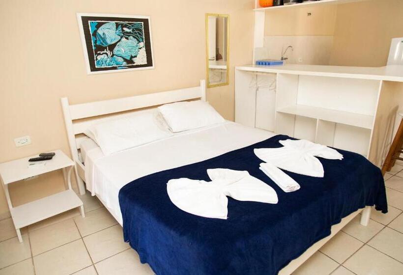 Apartamento 1 Dormitório com Terraço, Arco Iris Chalés I