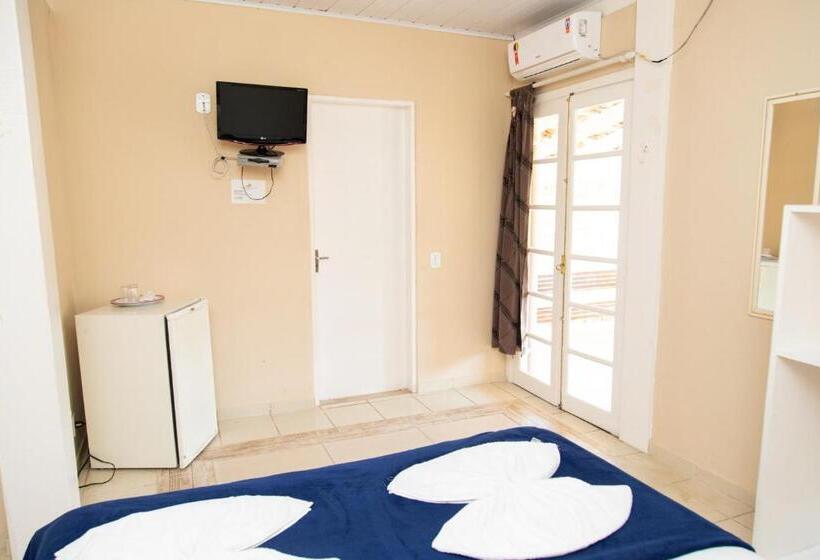 Apartamento 1 Dormitório com Sacada, Arco Iris Chalés I