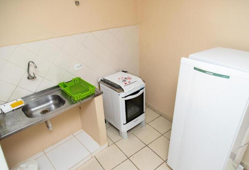 Apartamento 1 Dormitório com Terraço, Arco Iris Chalés I