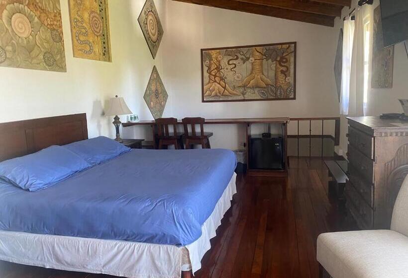 带大床的标准间, Tierra Magica B&b And Art Studio