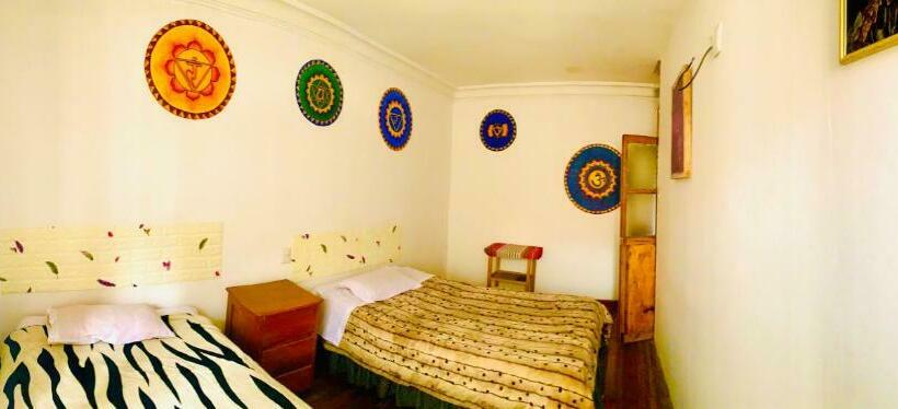 Quarto Estandar, Ukumari Hostel