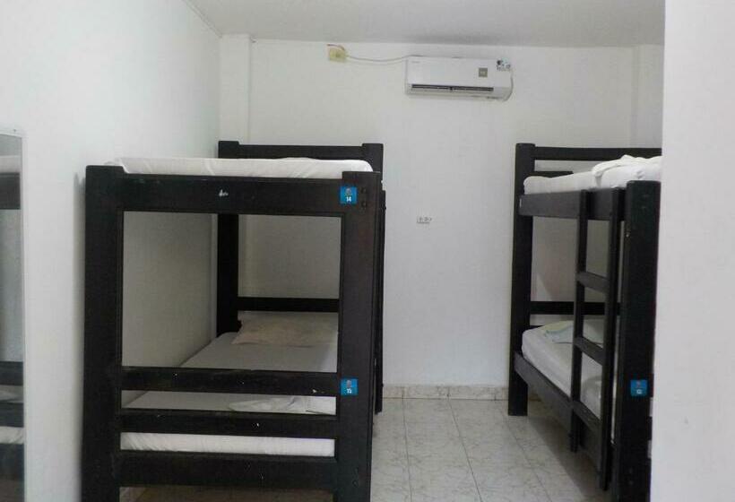 Кровать в Общей Комнате, Hostel Nirvana Taganga