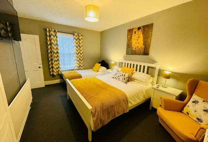 Номер Стандарт, Bryncelyn Guesthouse