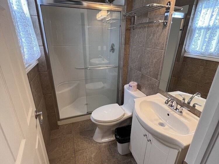 Четырехместный Номер Deluxe, Elect Inn 5