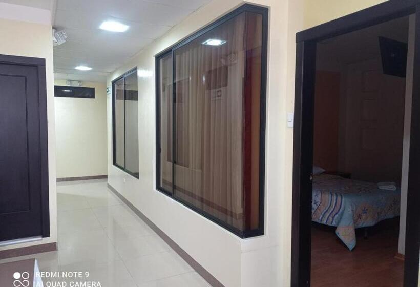 חדר דלוקס, Ritzor