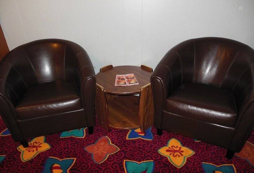 Люкс с гидромассажем, Motor Court Motel