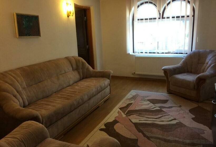 آپارتمان 1 خوابه, Pension Casa Alba