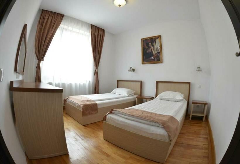 Номер Стандарт, Posada