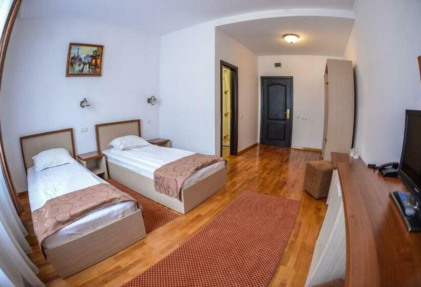 Номер Стандарт, Posada