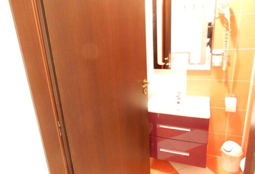 Номер Стандарт, Rhc Royal