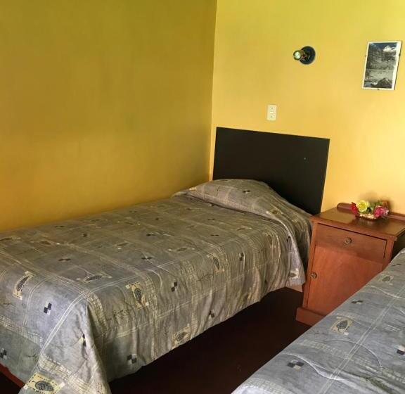 اتاق استاندارد با سرویس بهداشتی مشترک, Jo´s Place