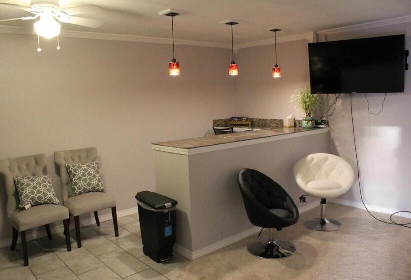 استودیوی لوکس, Brydan Suites
