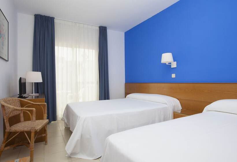 Standard 3 Pers. Værelse m. Balkon, RVHotels Mar de Tossa