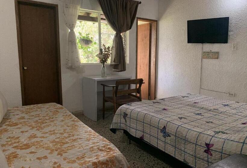 اتاق استاندارد سه نفره, Al Bosque Hostel & Glamping
