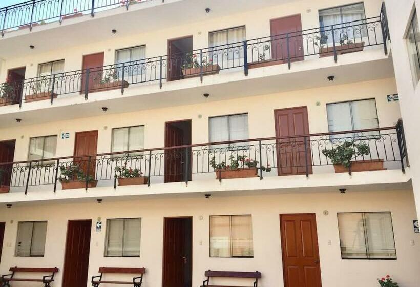 スーペリアールーム, Hostal La Casona