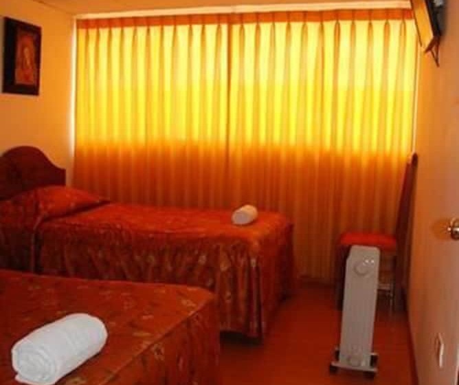 스탠다드 트리플 룸, Hostal El Auqui