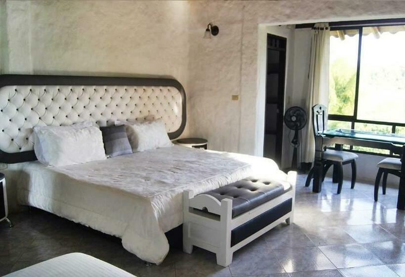스위트 킹사이즈 침대, Campestre Los Nogales