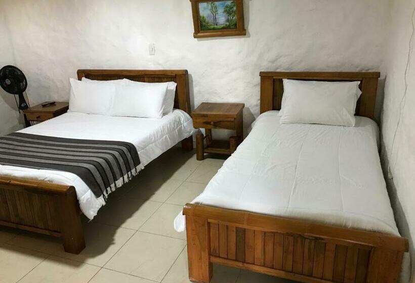 스탠다드 트리플 룸, Campestre Los Nogales