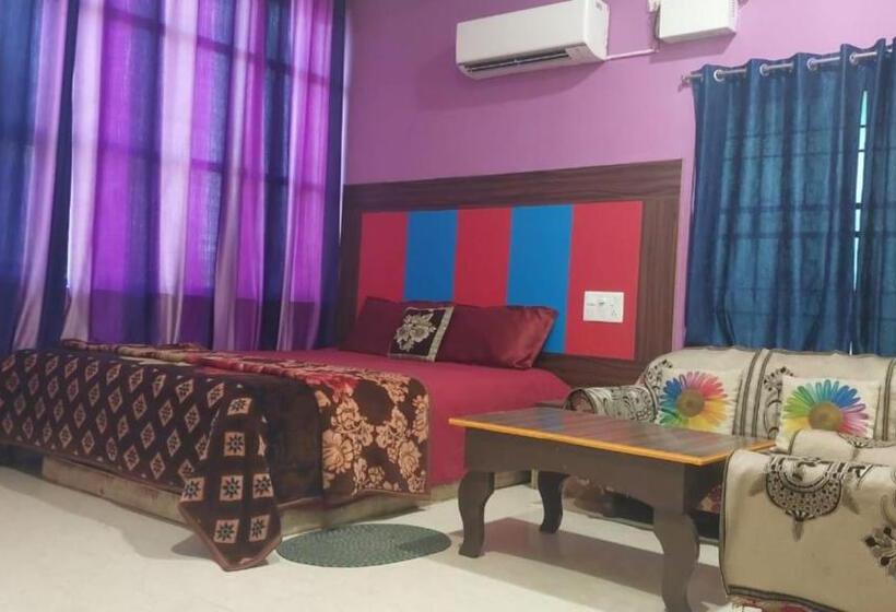 Номер Deluxe Кровать Кинг, Aradhya Regency Near Konark Sun Temple By Morservices