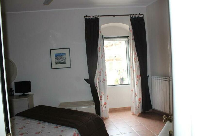 اتاق استاندارد, B&b Le Quattro Fontane