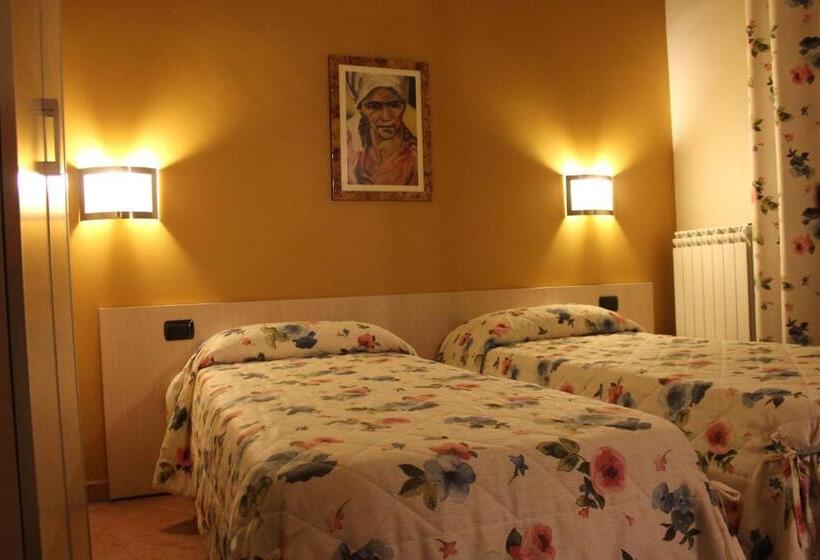اتاق استاندارد یک نفره, B&b Le Quattro Fontane
