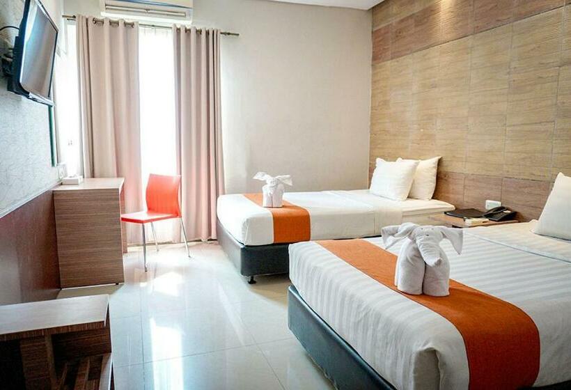 Номер Deluxe, Andelir Hotel Simpang Lima Semarang