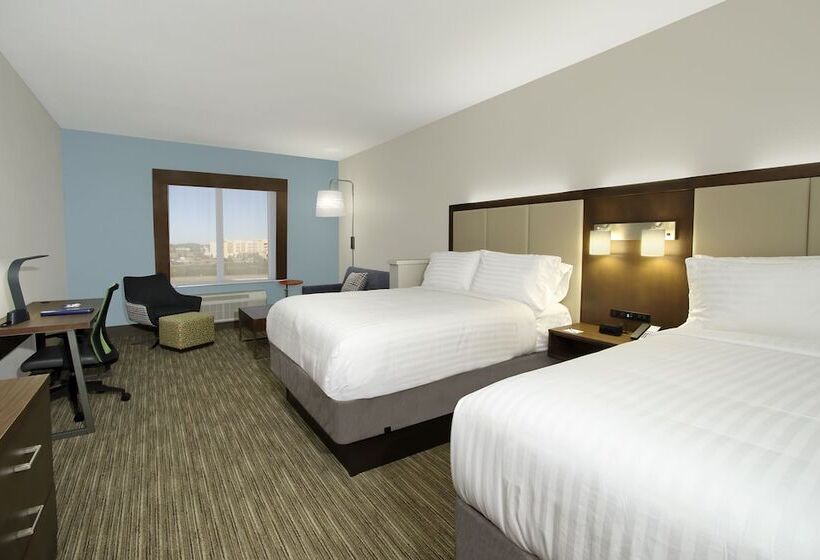 스위트, Holiday Inn Express & Suites Columbus North By Ihg