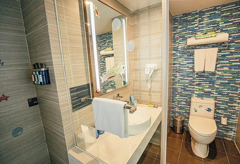 标准间, Holiday Inn Express Yingkou Onelong Plaza, An Ihg