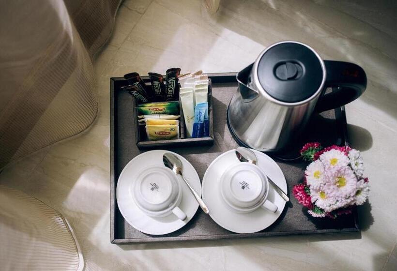 キングサイズベッドのエクゼクティブルーム, Vouk Hotel Suites