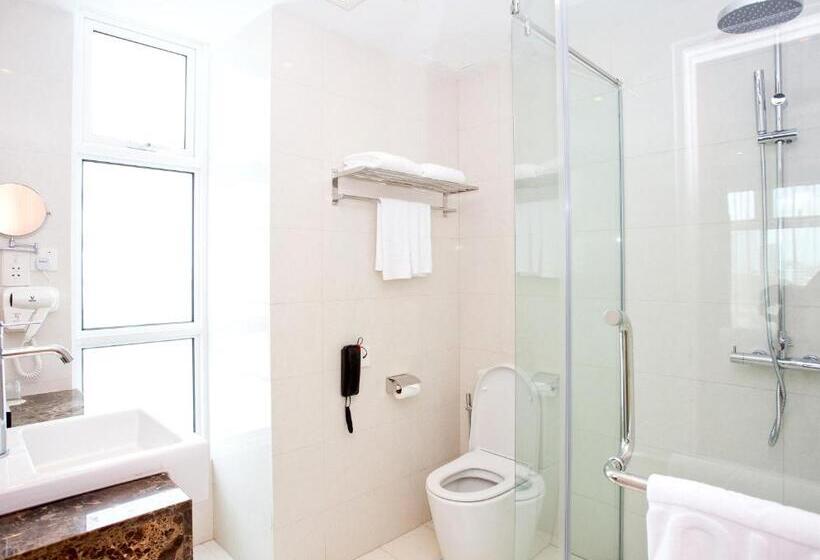 スタンダードシティビュールーム, Vouk Hotel Suites