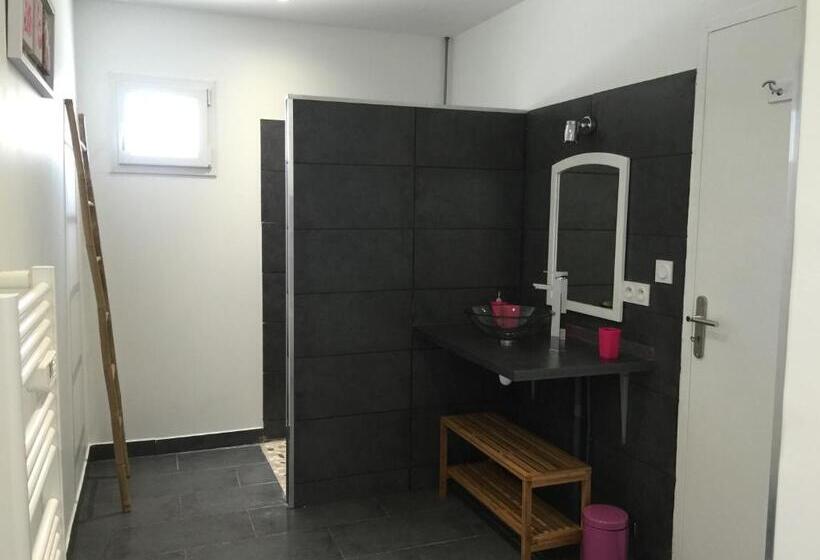 Номер Deluxe с Террасой, Chambres D Hôtes Le Mas Du Bijou Bleu