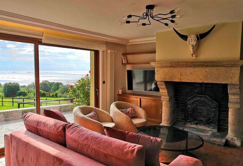 Дом 4 Спальни, Domaine Du Clos Fleuri   Spa