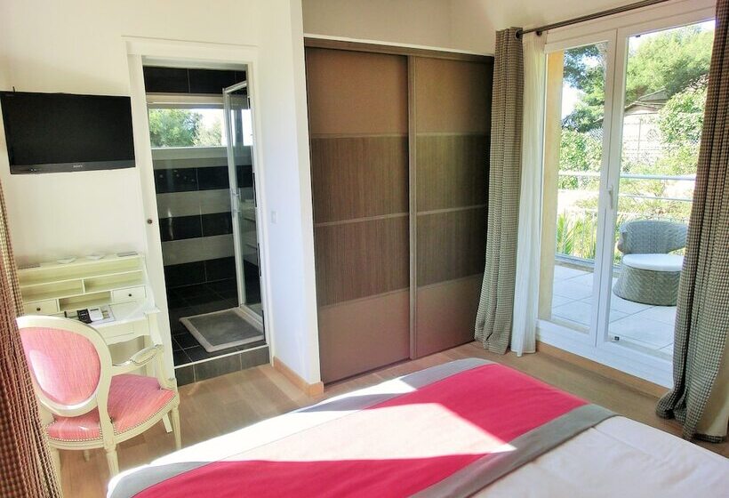 Номер Superior Вид на Море, Villa Azur Golf