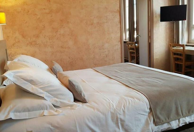 Семейный Номер, Hostellerie D Heloise