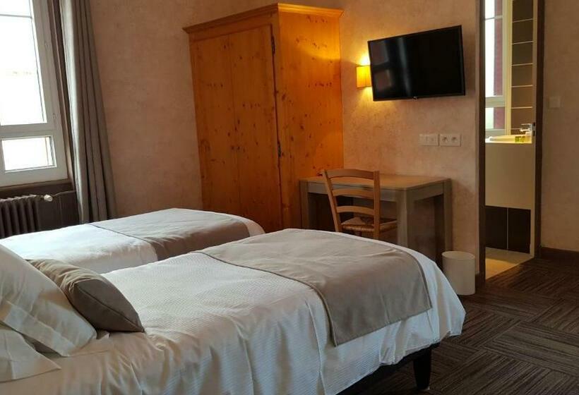 Номер Стандарт Трехместный, Hostellerie D Heloise