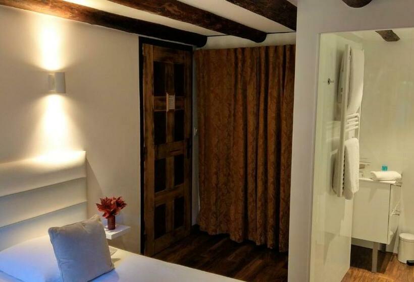 חדר סטנדרט, Domaine De L'olifant