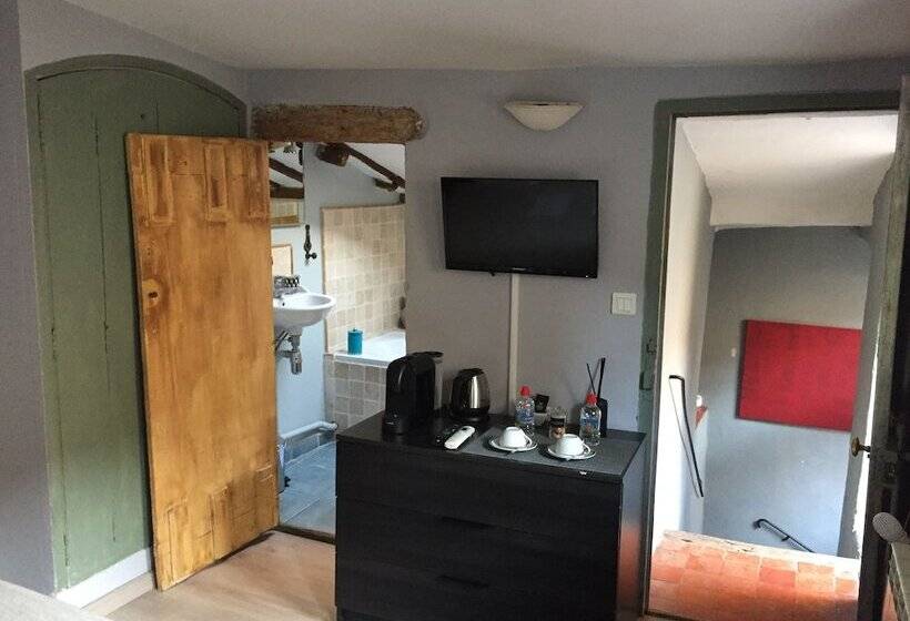 Quarto Estandar, La Banasterie