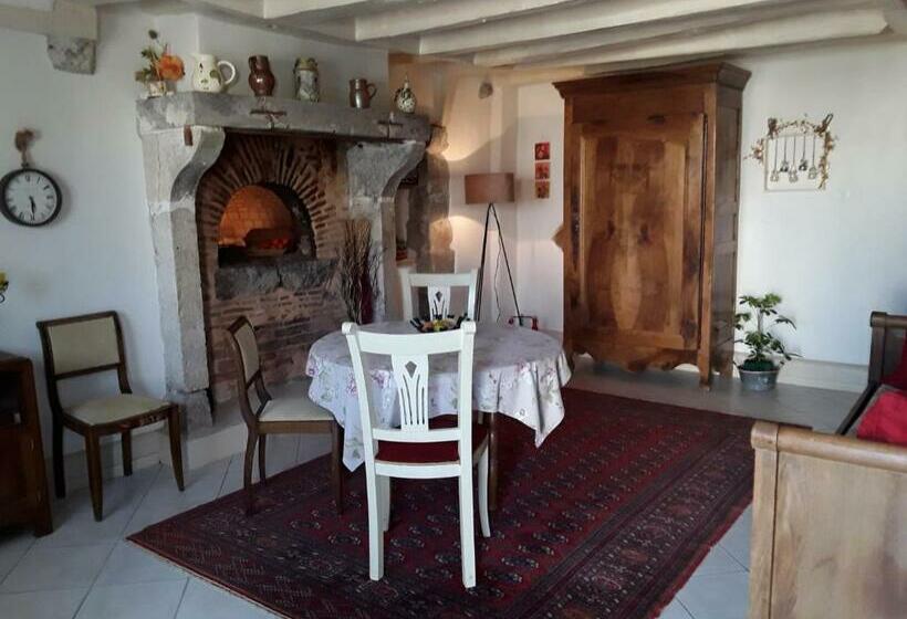 شقة غرفة واحدة, La Belvinière Chambres Et Table D Hôtes