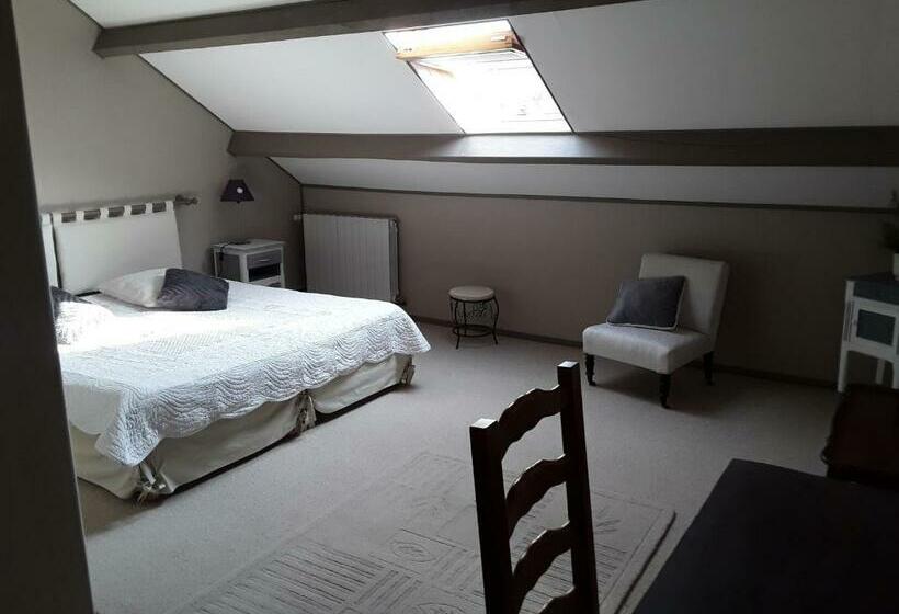 شقة غرفة واحدة, La Belvinière Chambres Et Table D Hôtes