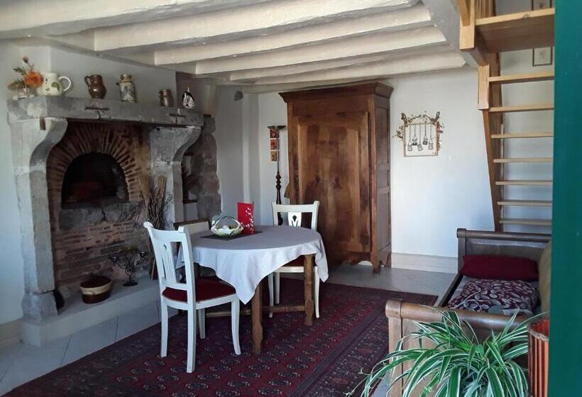 شقة غرفة واحدة, La Belvinière Chambres Et Table D Hôtes