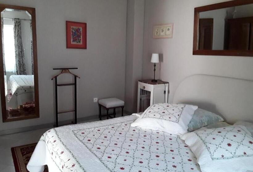 Люкс, La Belvinière Chambres Et Table D Hôtes