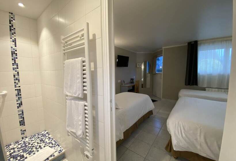 Четырехместный Номер Стандарт, Contact Hôtel   Motel Les Bleuets