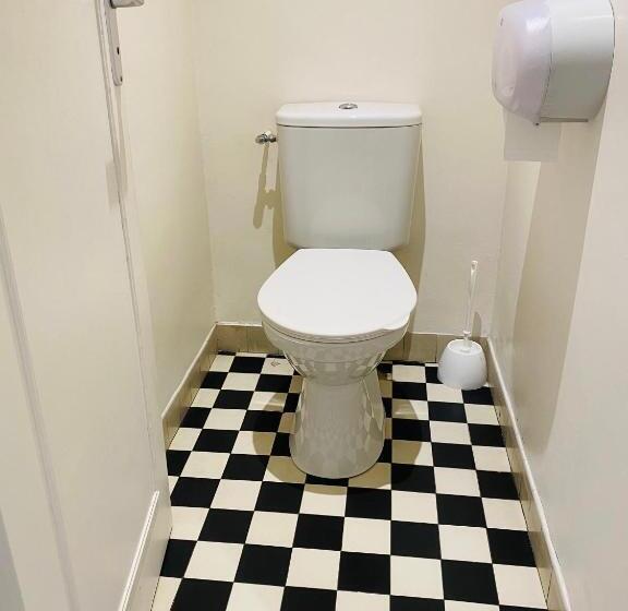 Дом 1 Спальня, Contact Hôtel   Motel Les Bleuets