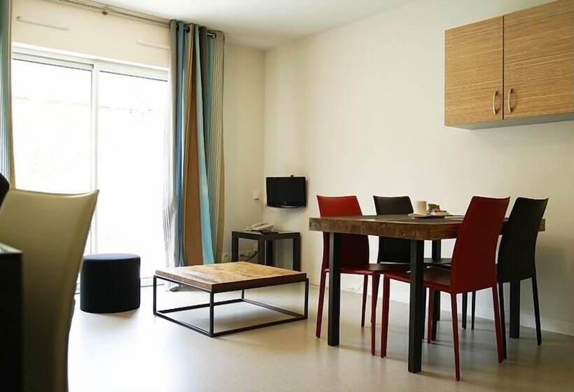Студия Стандарт, Appart Hôtel Le Liberté Vannes Centre Ville