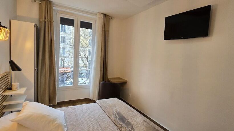 Chambre Standard, Camelia Prestige   Place De La Nation